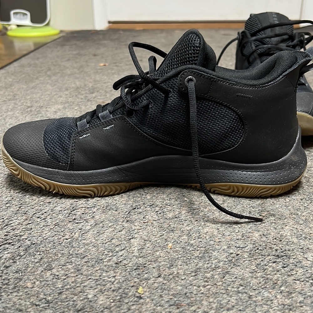 Curry 3Z5 - Picture 3 of 6